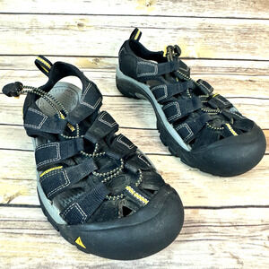 Keen Mens Black Yellow Newport H2Waterproof Hiking Shoes Outdoor Trail Sandals 8